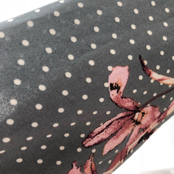 Urban Romantics Blouse - Picture 2 of 2